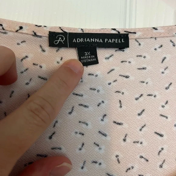 Pink ruffled blouse - Picture 3 of 6